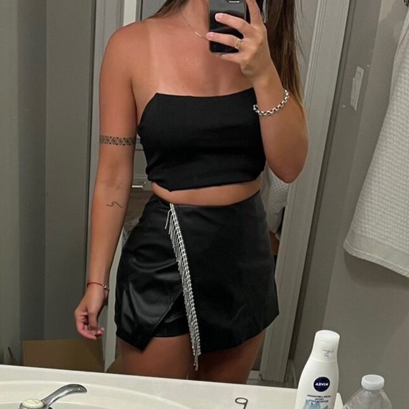 Faux leather mini skirt shorts - skort,  rhinestone embellished fringe trim NWT - Picture 8 of 8